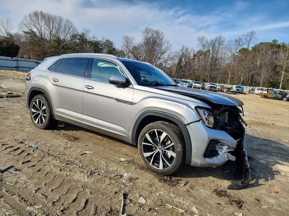 2024 Volkswagen Atlas Cross Sport sel Premium R-line