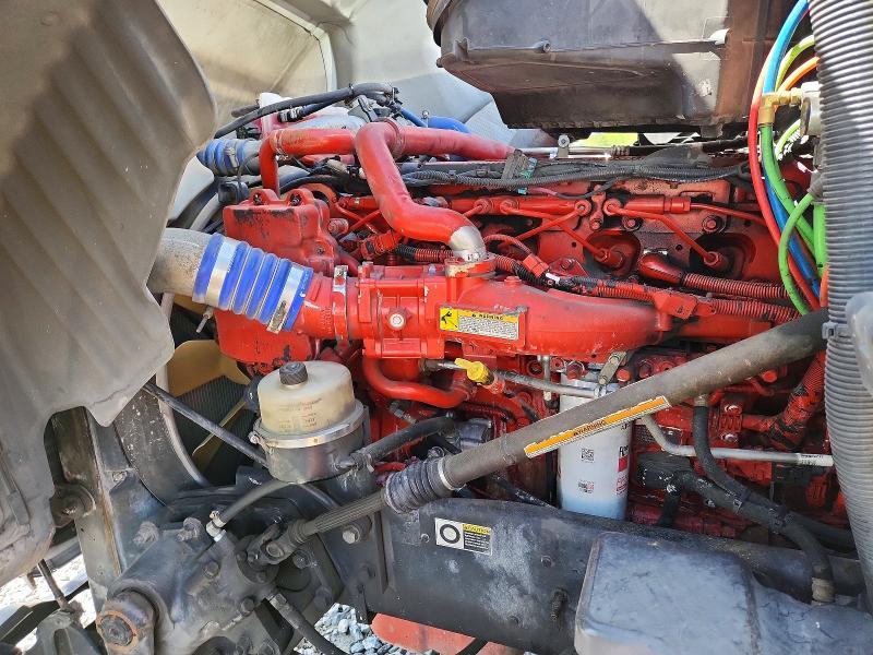 2017 Kenworth T680 Semi Truck