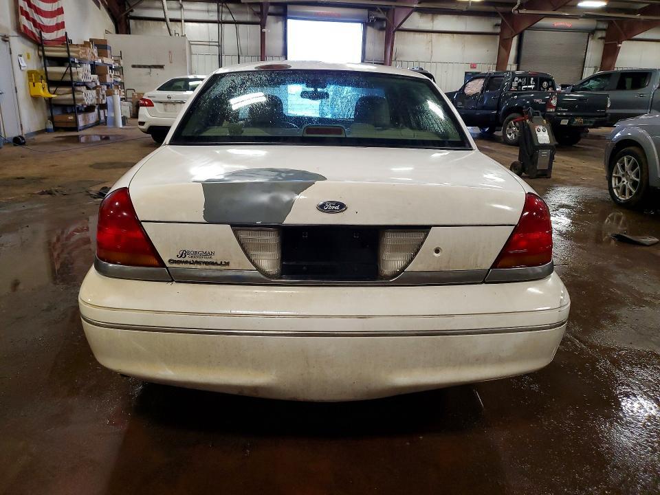 2003 Ford Crown Victoria lx