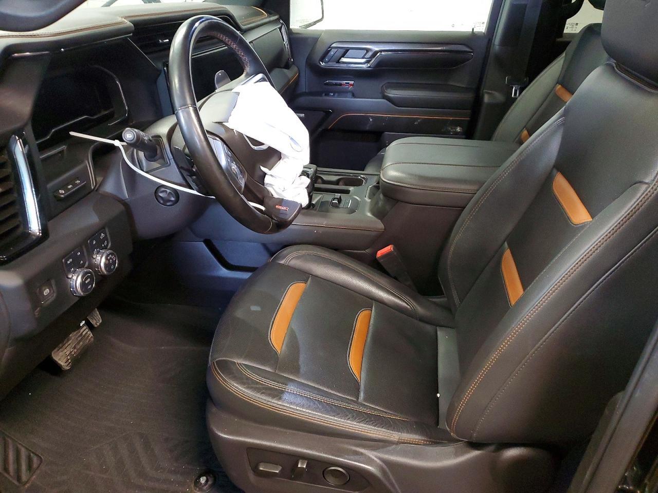 2024 GMC Sierra K1500 AT4