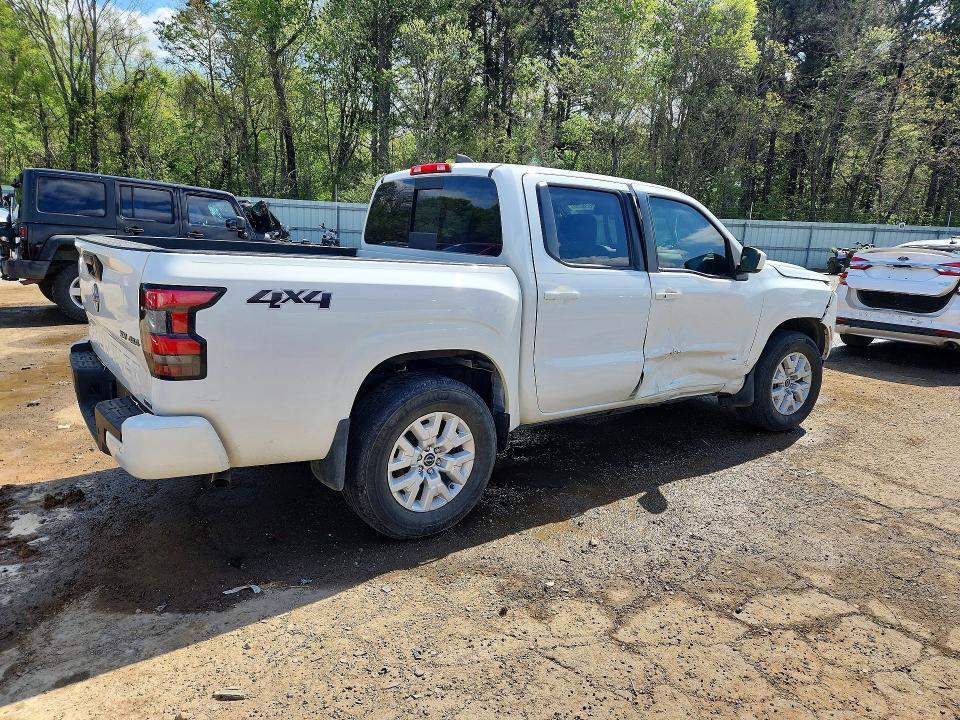 2023 Nissan Frontier SV