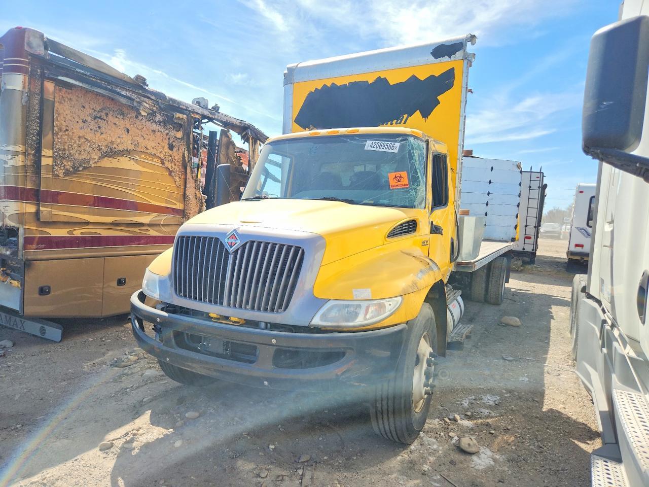 2022 International MV607 BOX Truck