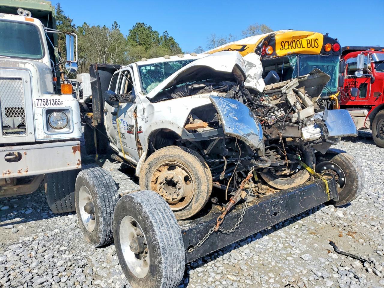 2016 Dodge RAM 4500 Flatbed Truck