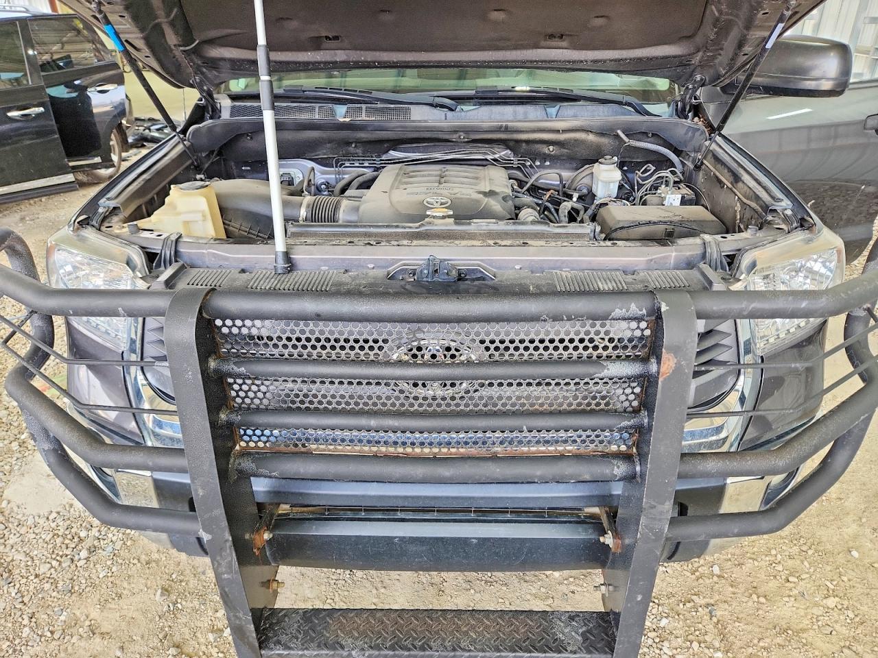 2015 Toyota Tundra SR5