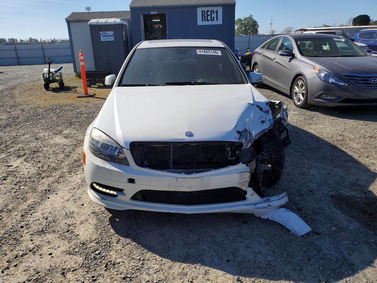 2011 Mercedes-Benz C300