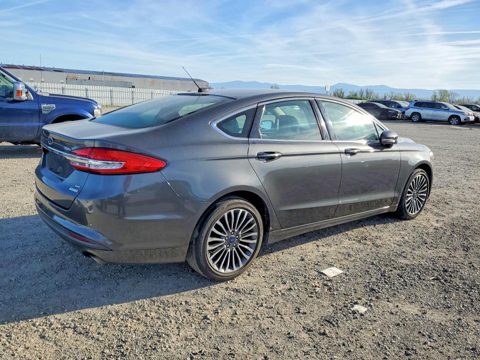 2017 Ford Fusion se