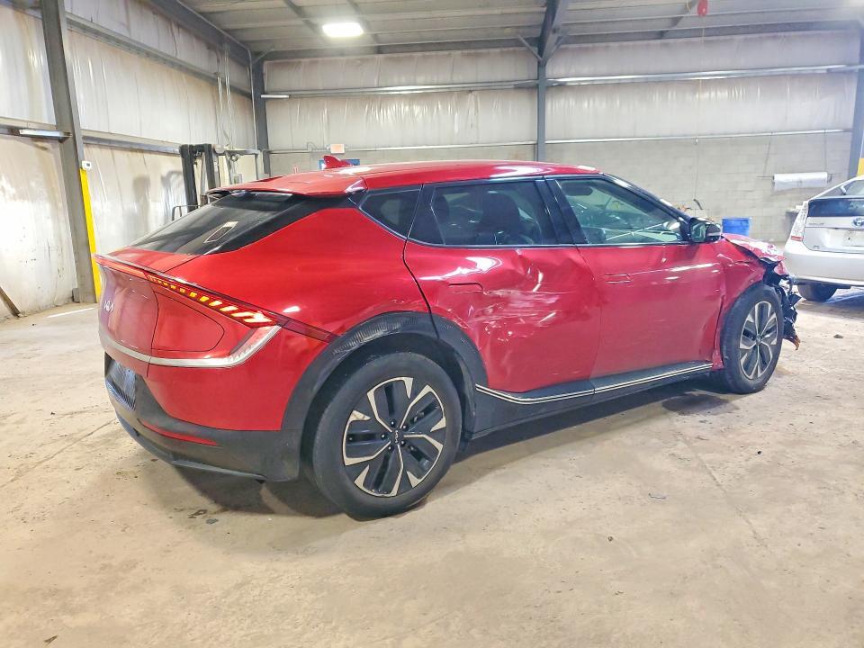 2024 KIA EV6 Wind