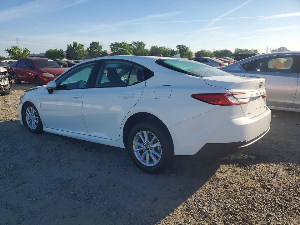 2025 Toyota Camry le
