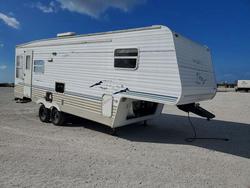 Vehiculos salvage en venta de Copart Clewiston, FL: 2005 Keystone Springdale Camper