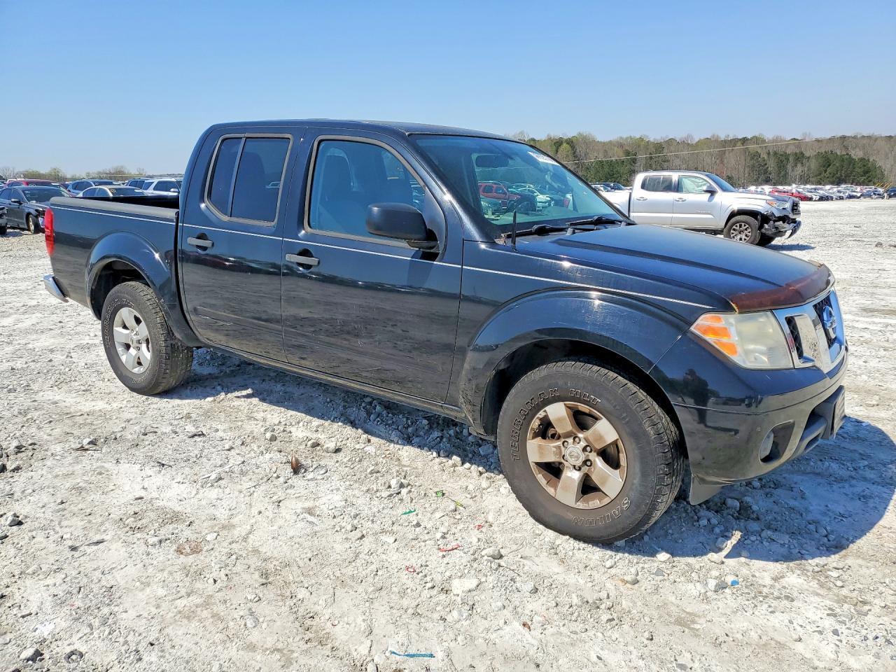2012 Nissan Frontier S