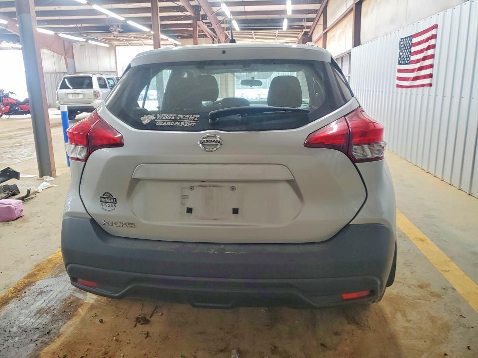 2018 Nissan Kicks s
