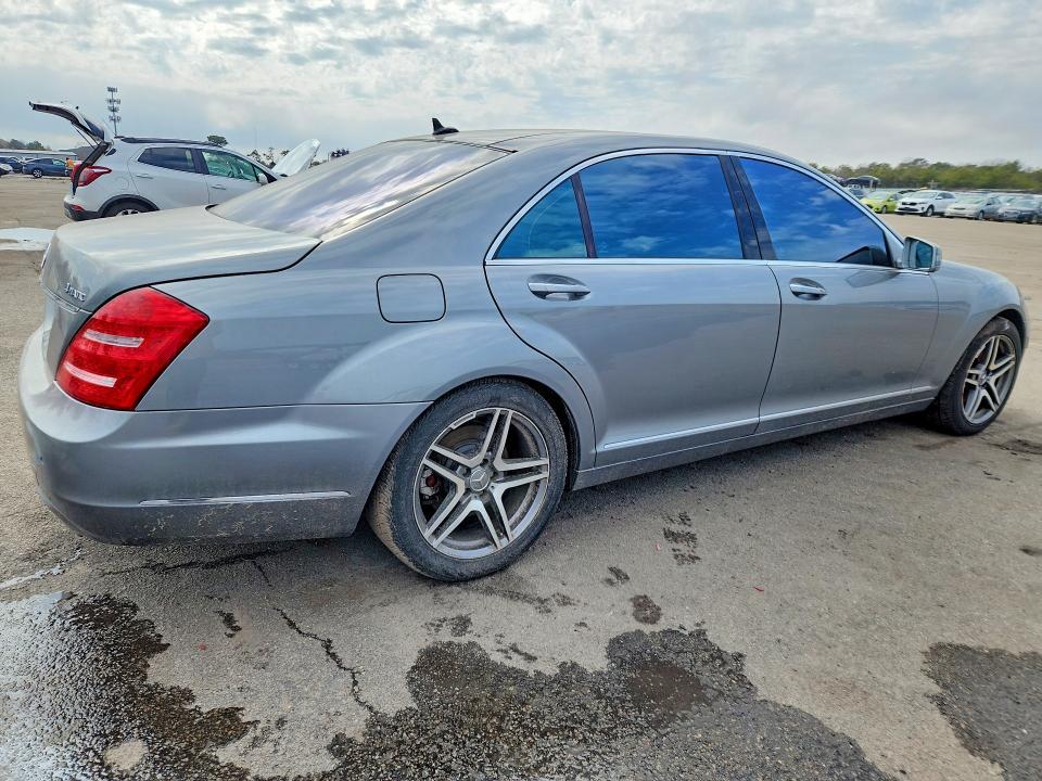 2010 Mercedes-Benz S 550 4matic