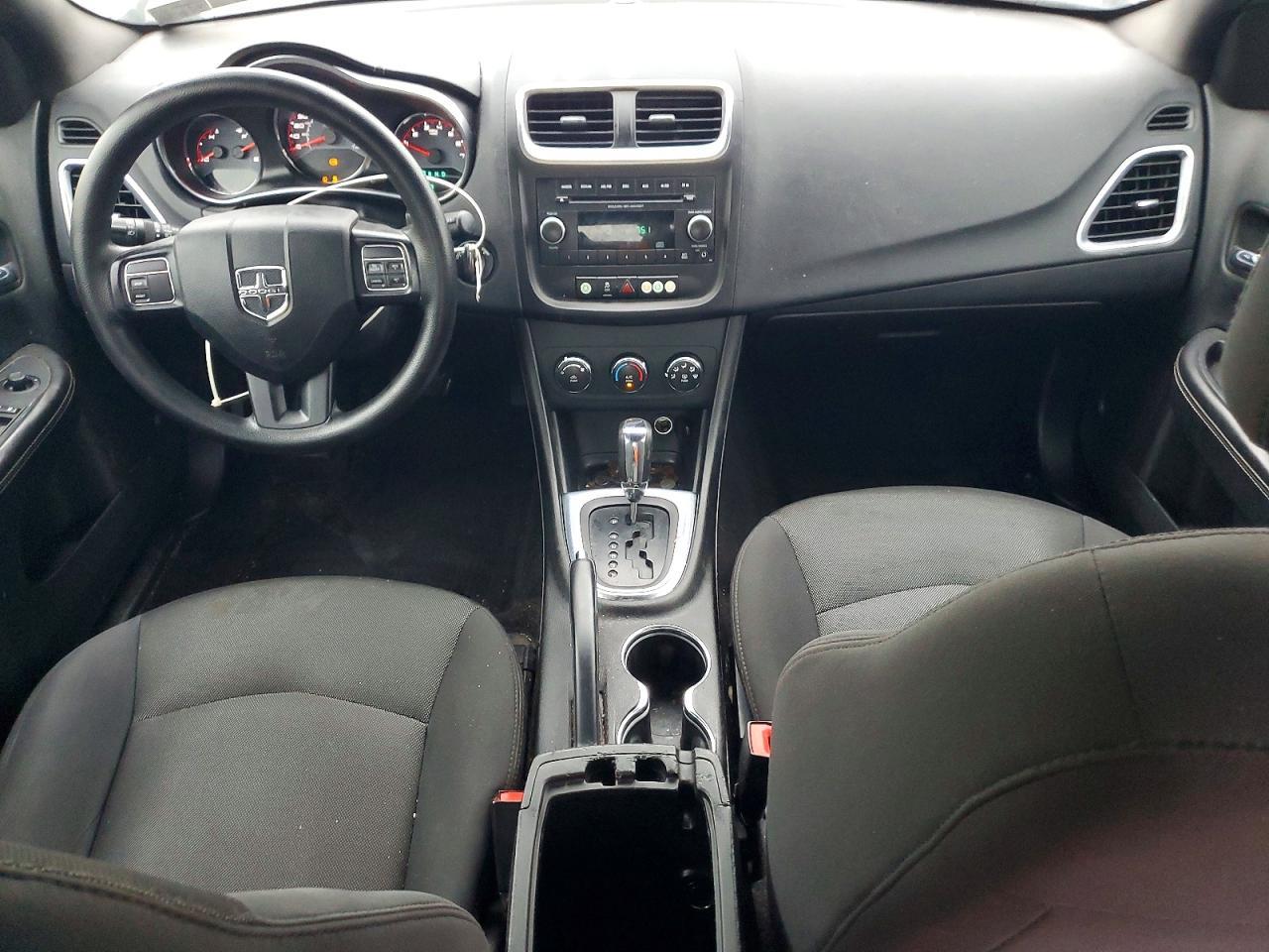 2014 Dodge Avenger se