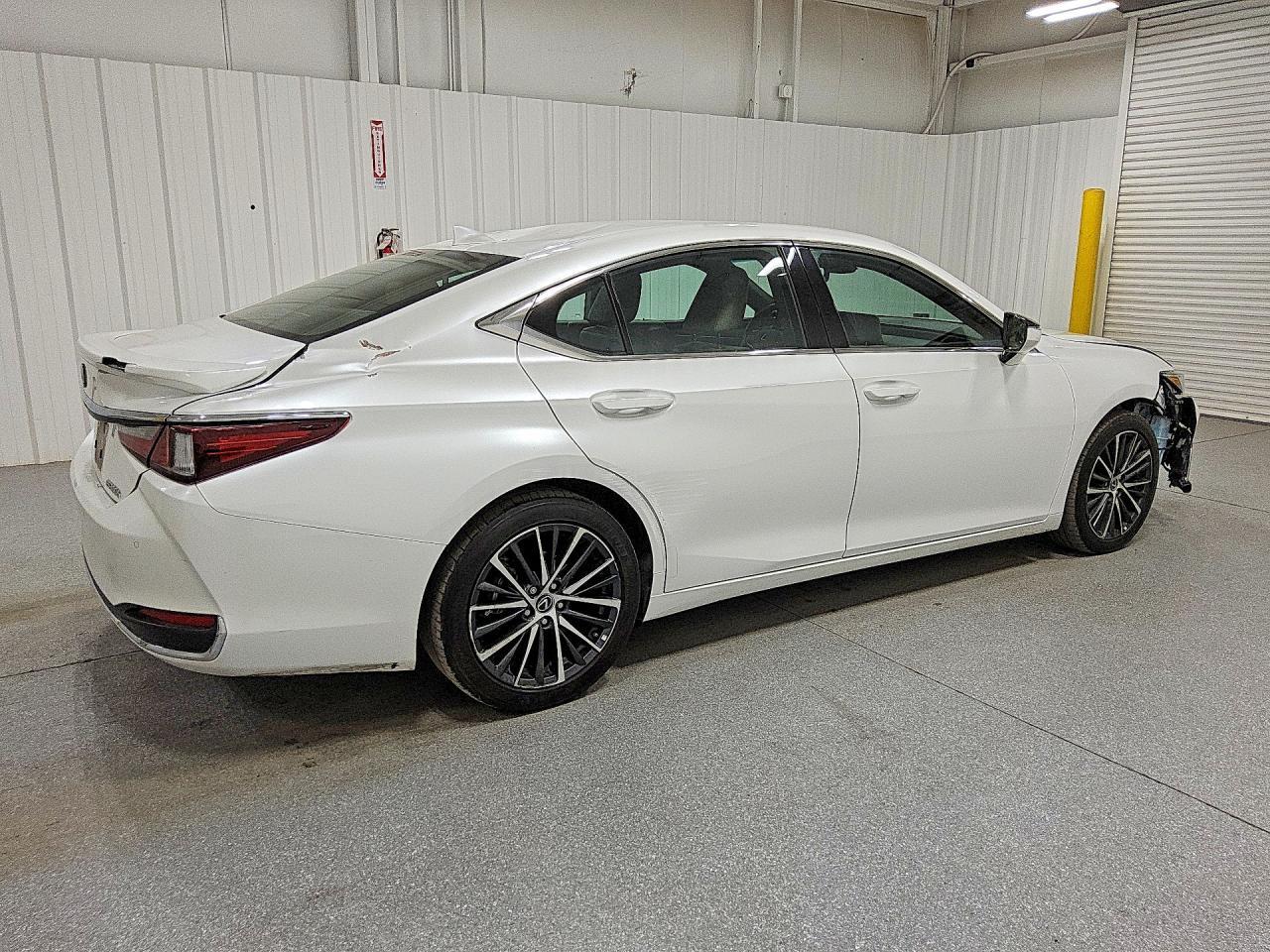 2024 Lexus Es 300h Base