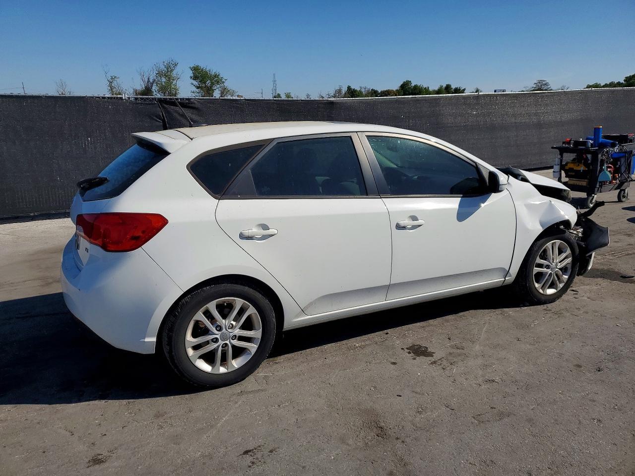 2012 KIA Forte5