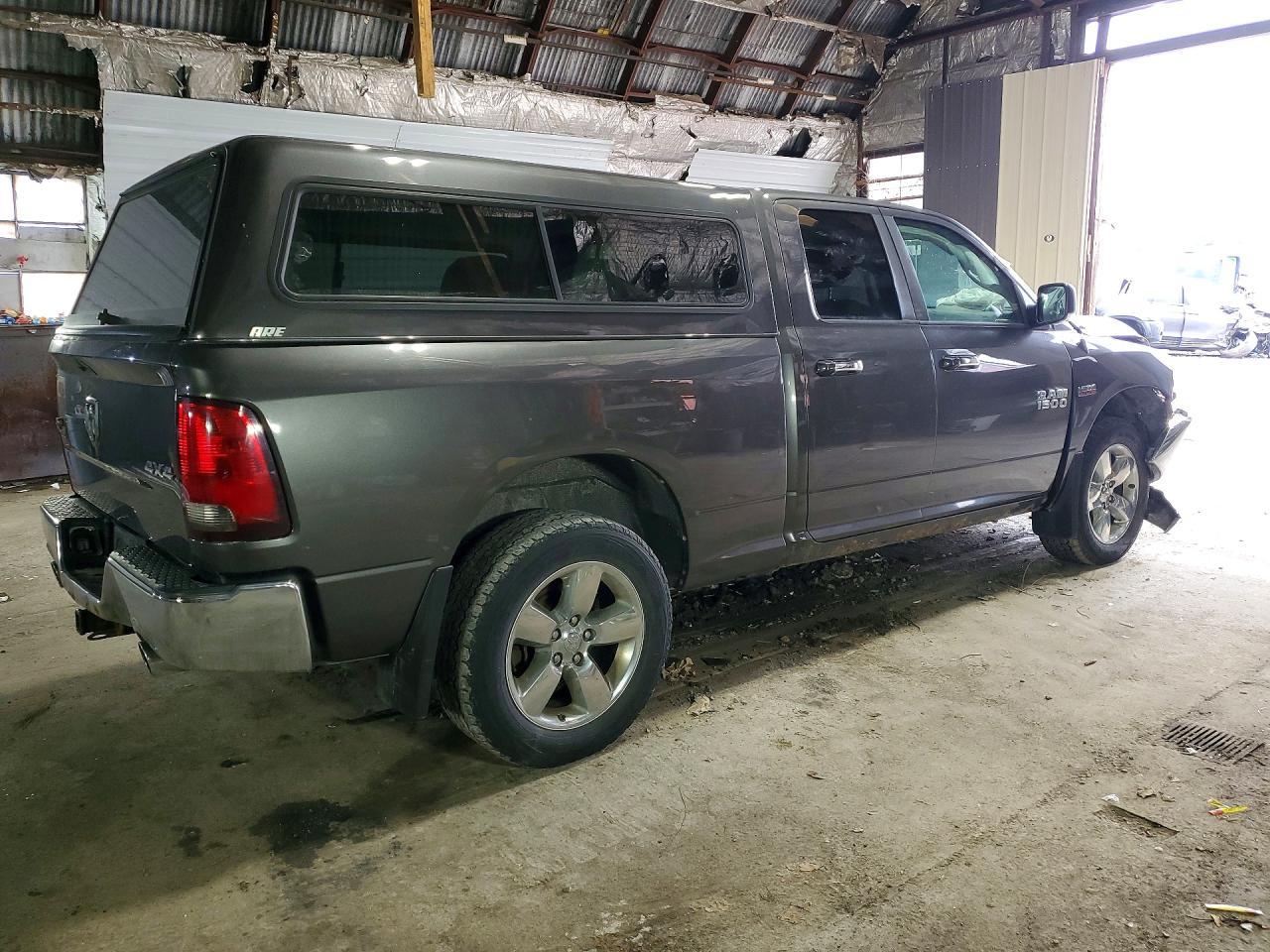 2015 Dodge RAM 1500 SLT