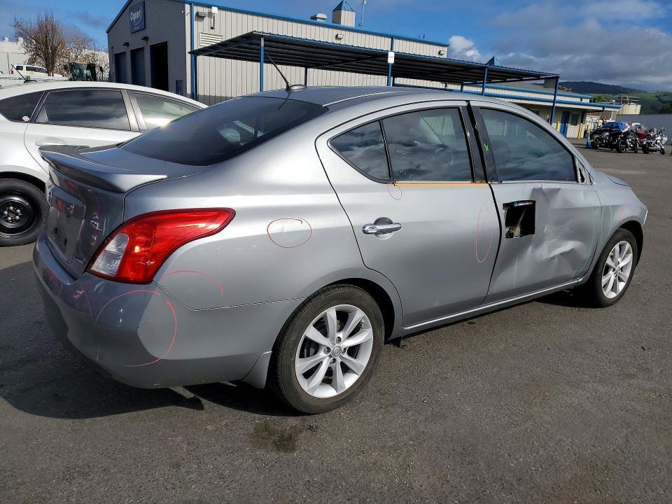 2014 Nissan Versa 1.6 sl