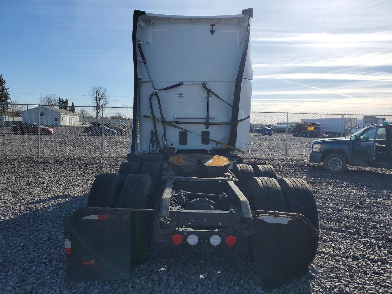 2020 Kenworth Construction T680