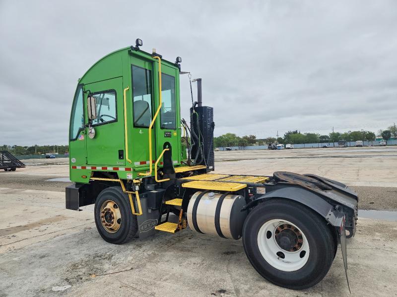 2022 Autc 2022 Autocar Xspotter Yard Truck