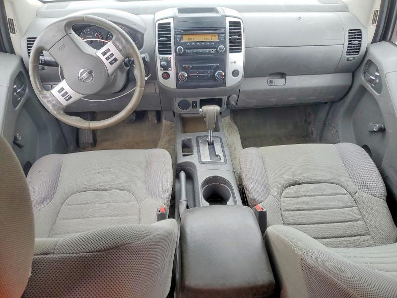 2015 Niss Frontier S
