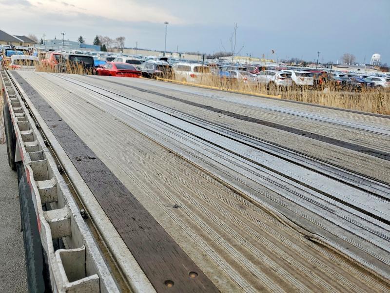 2006 Reitnouer Flatbed Trailer