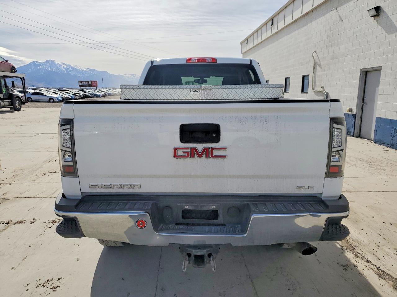 2016 GMC Sierra K2500 SLE