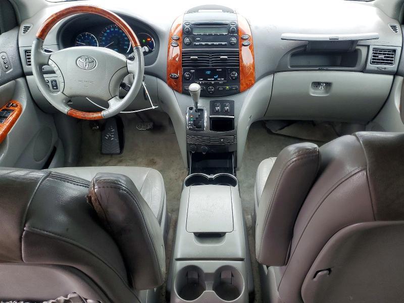 2007 Toyota Sienna xle Limited 7-passenger