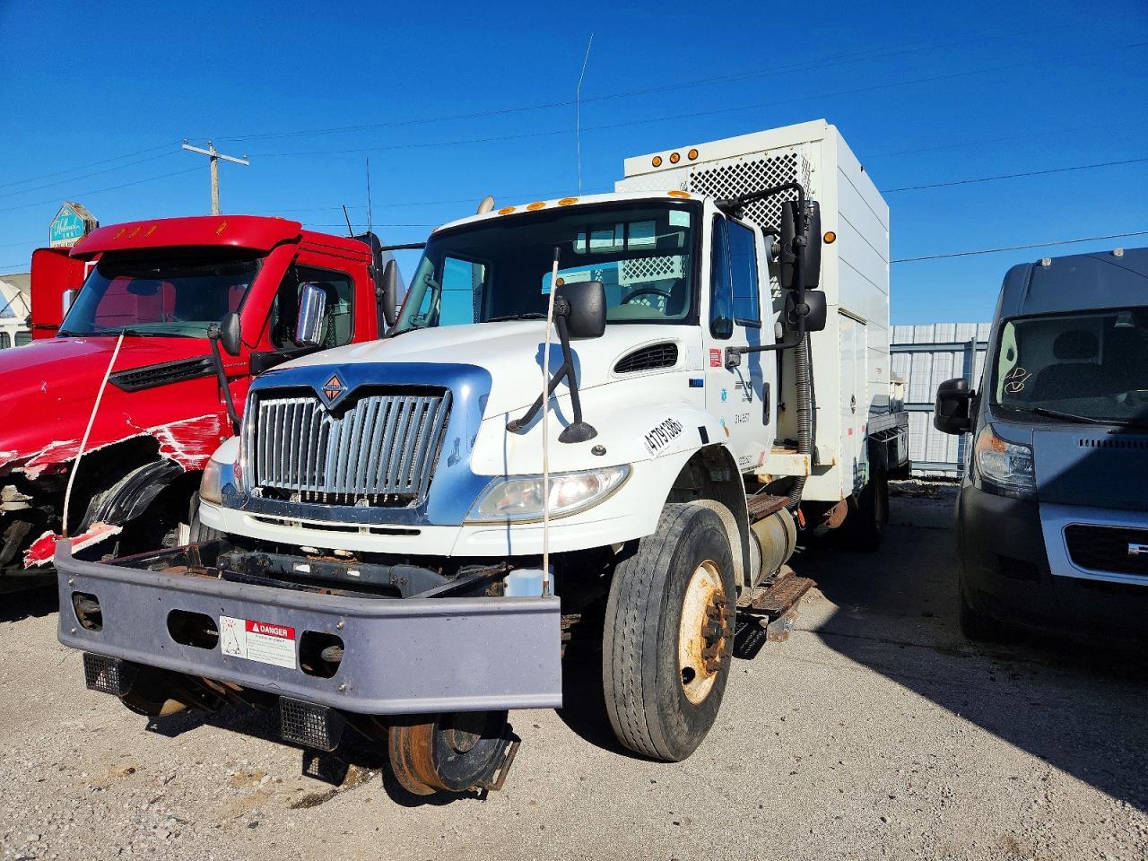 2015 International MA025 Railroad Service Truck