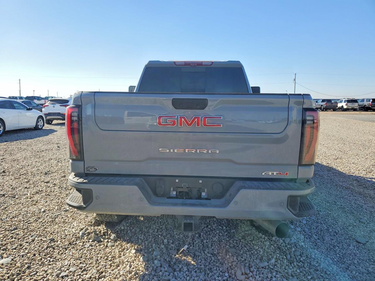 2025 GMC Sierra K2500 AT4