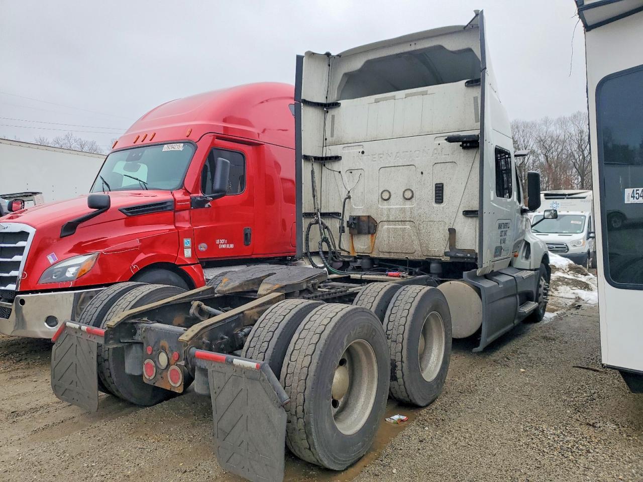 2018 International LT625