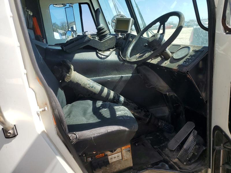 2016 Mack LEU613 Refuse Truck