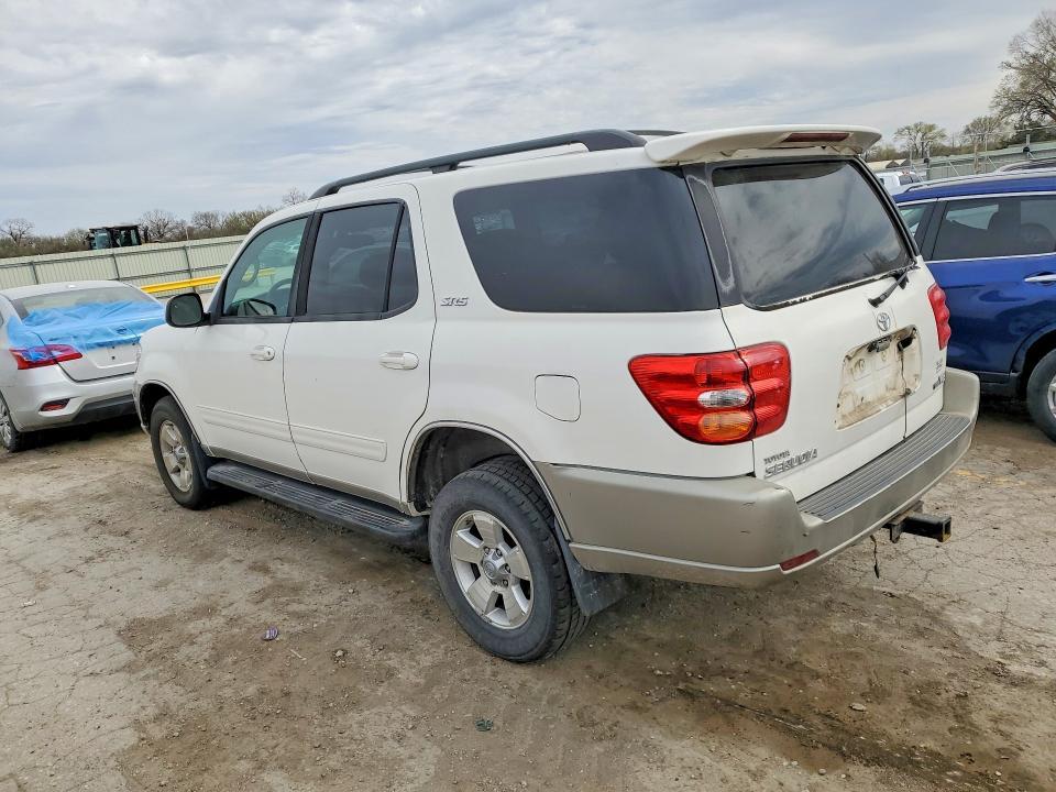 2004 Toyota Sequoia SR5