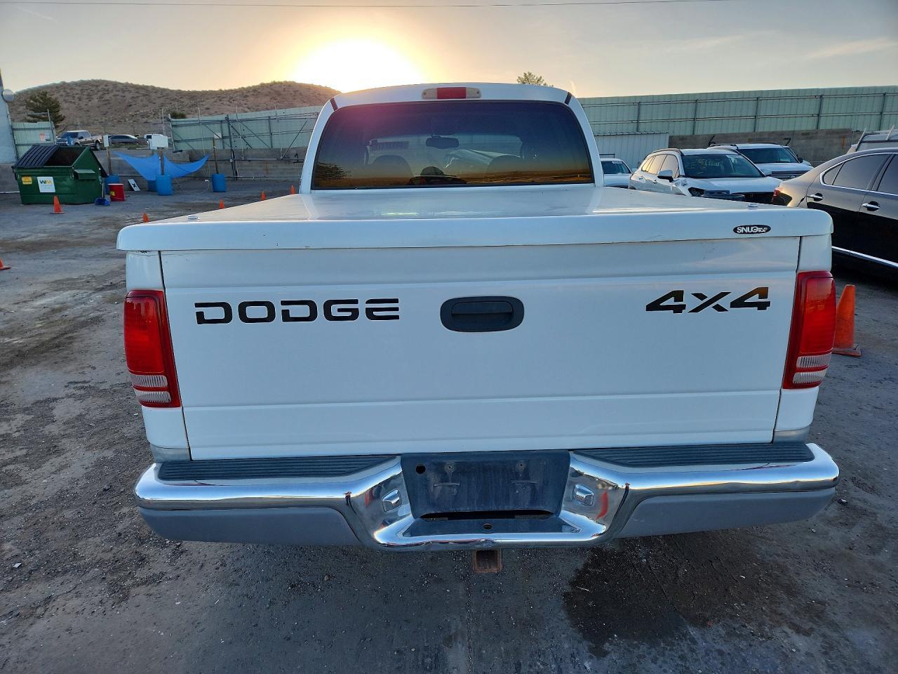 2000 Dodge Dakota Quattro