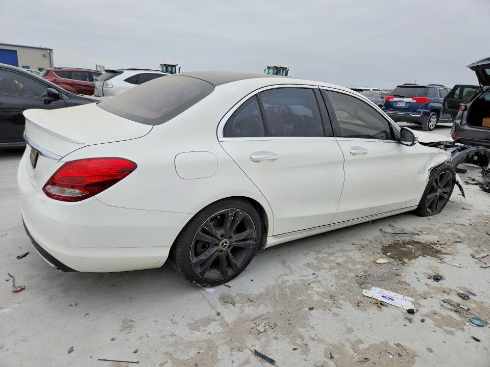 2016 Mercedes-Benz C300