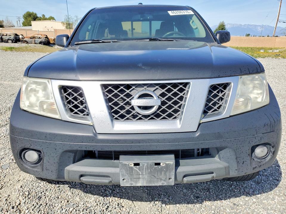 2015 Nissan Frontier sv V6