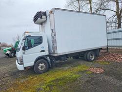 2009 Mitsubishi FE85D Refrigerated BOX Truck en venta en Woodburn, OR