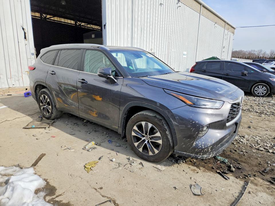 2023 Toyota Highlander xle