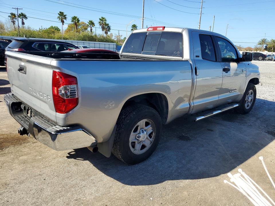 2015 Toyota Tundra SR5