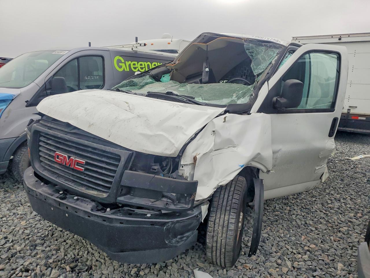 2023 GMC Savana 2500 Utility / Service van