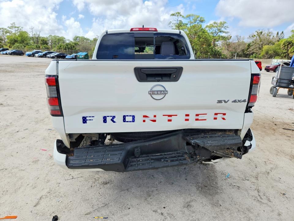 2024 Nissan Frontier sv