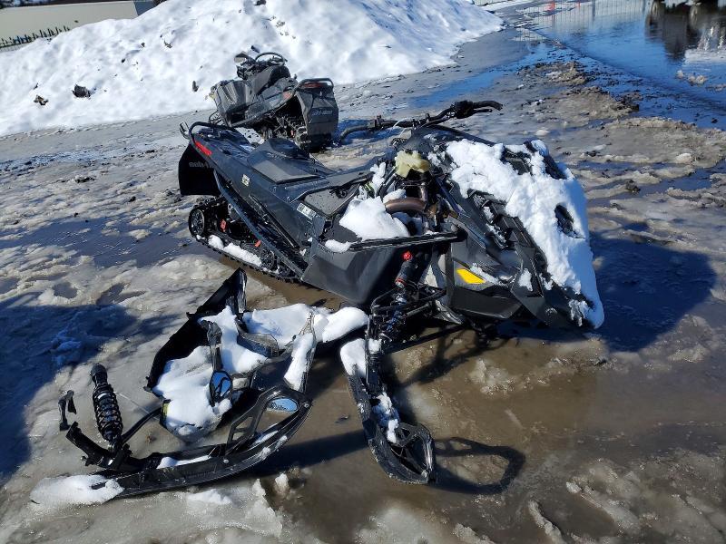2025 Skidoo MXZ X 129 850 E