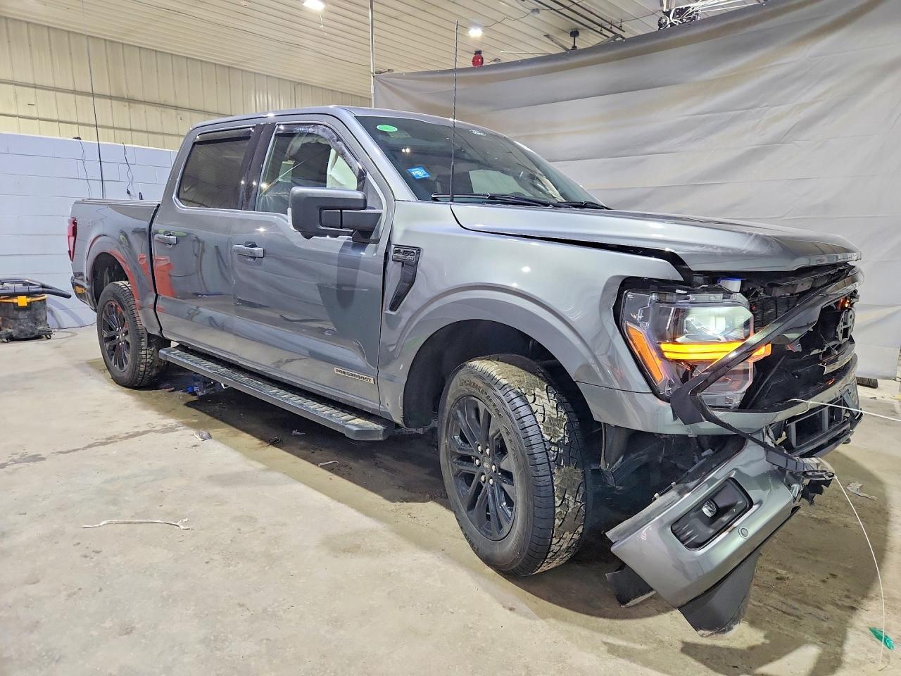 2025 Ford F150 XLT
