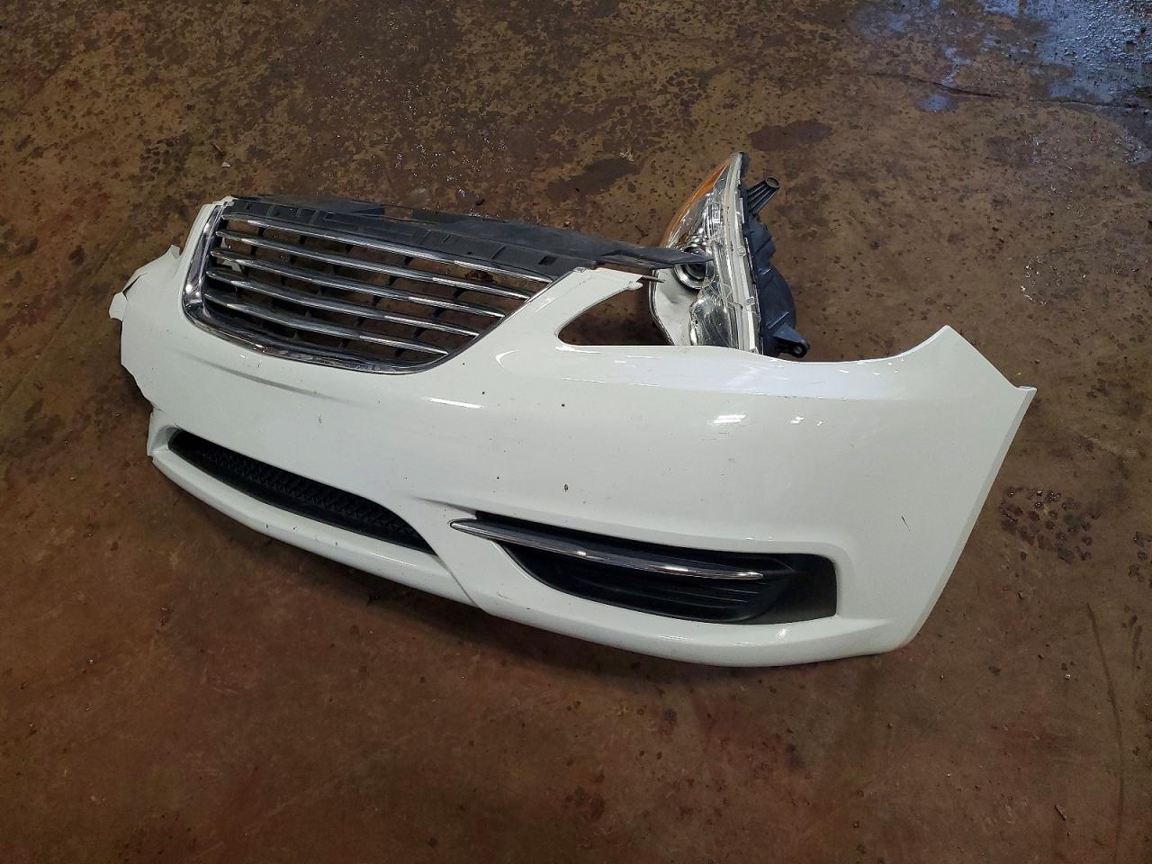 2013 Chrysler 200 lx