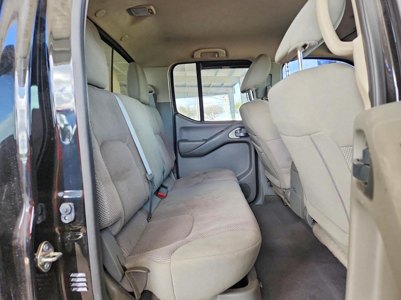 2020 Nissan Frontier SV