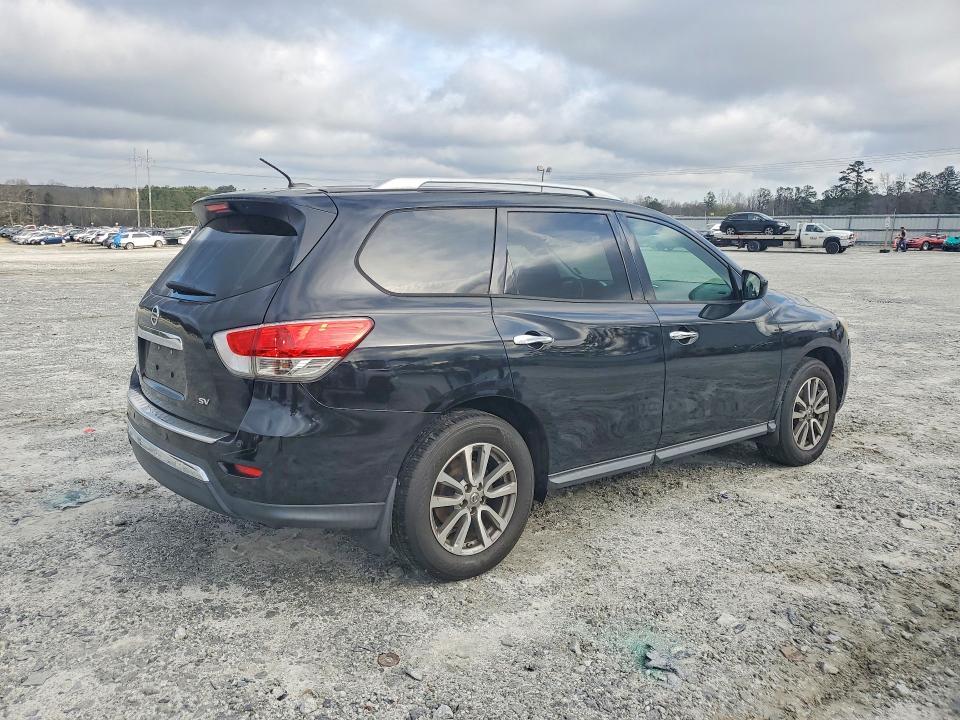 2015 Nissan Pathfinder sv