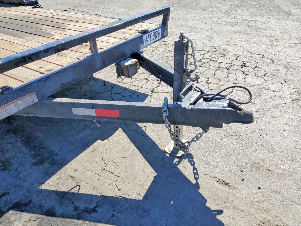 2025 Sure Trac ST8220CHW-B-100 Equipment Trailer