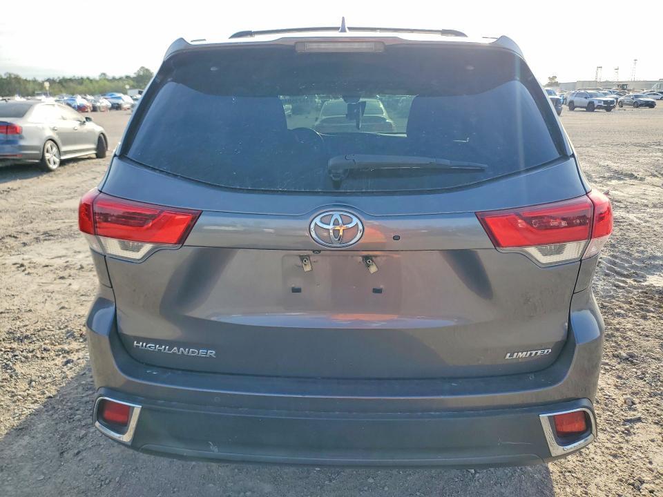 2018 Toyota Highlander Limited