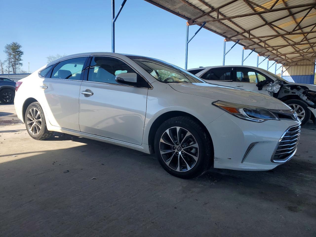2016 Toyota Avalon xle Premium