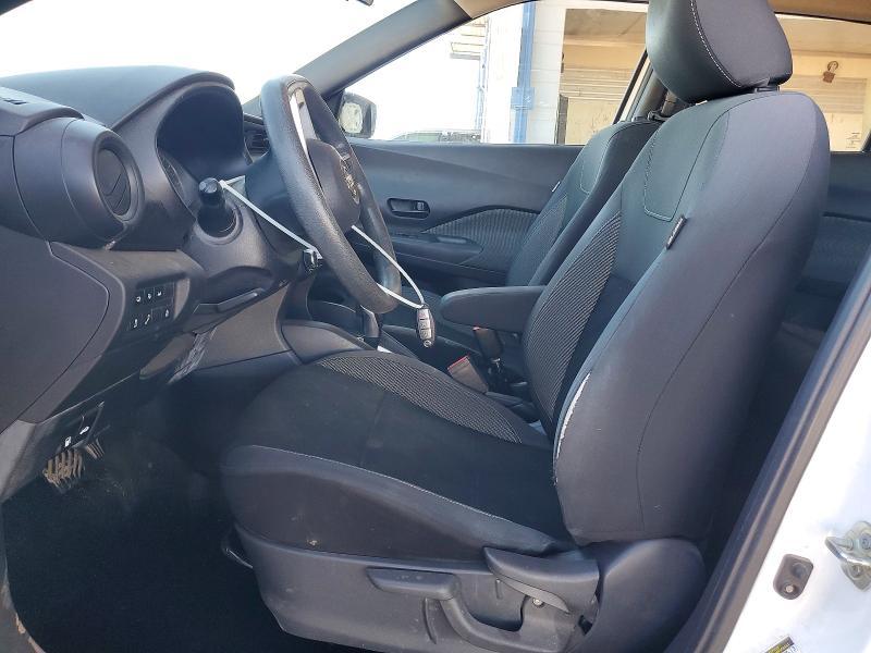 2020 Nissan Kicks s
