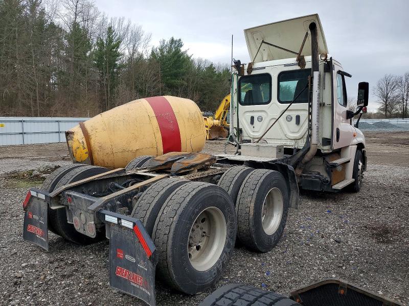 2019 Freigliner 2019 Freightliner Cascadia 125 Semi Truck